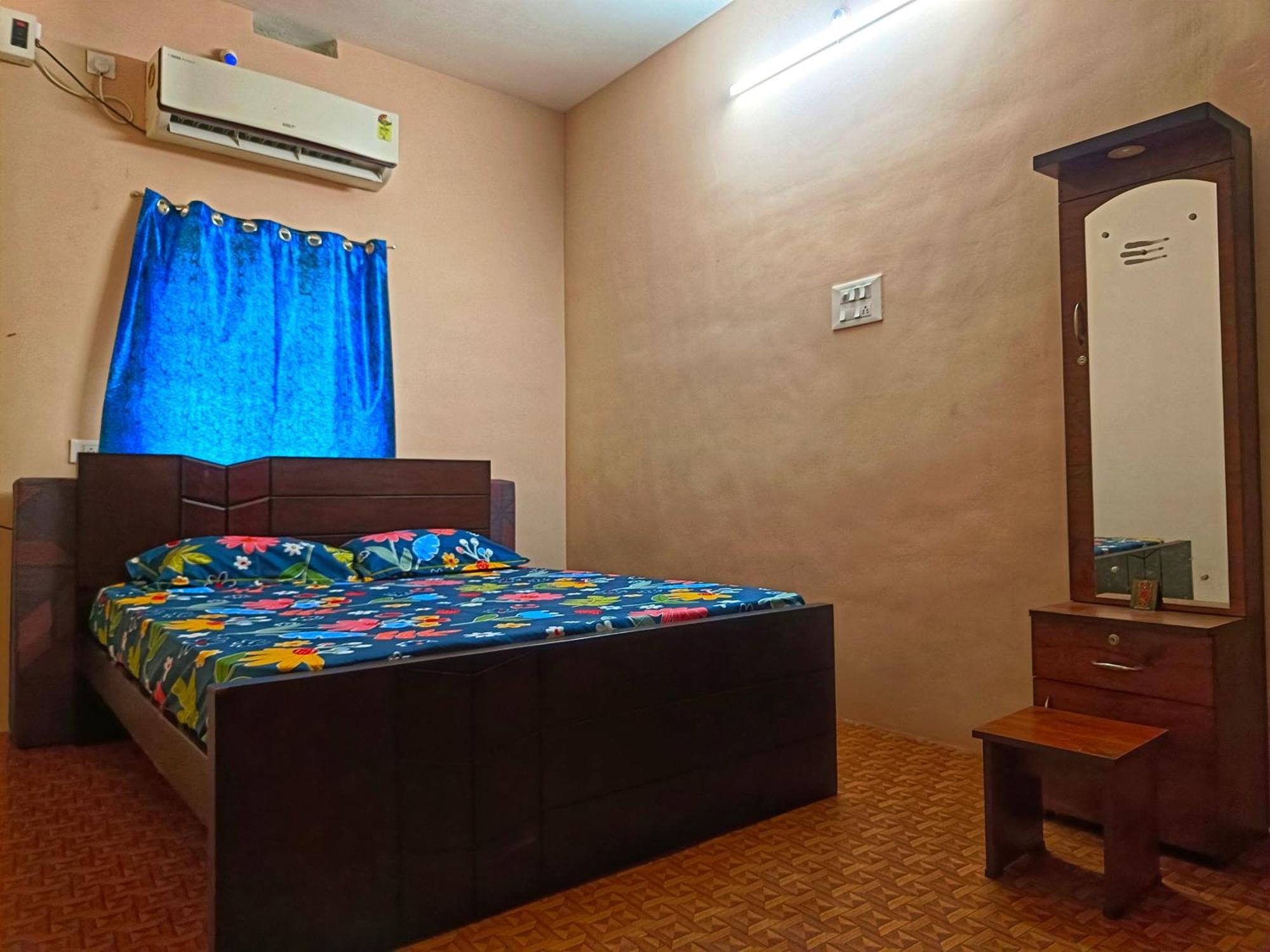 Shivalaya Farmstay Located Amdist Coconut Farm With River Access Near Isha,Adiyogi,Siruvani Alāndurai Exterior foto